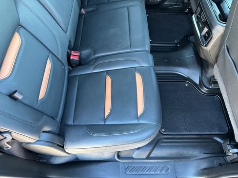 Used 2023 GMC Sierra 1500 AT4 w/ Technology Package image 18