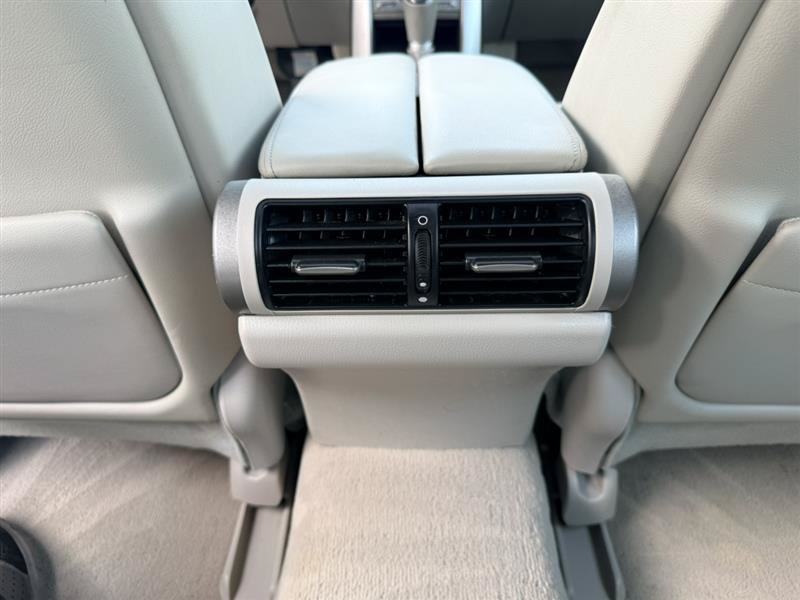 Used 2010 Acura RL w/ Technology Package AWD/4WD image 22