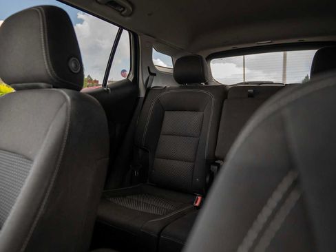 Used 2024 GMC Terrain SLE AWD/4WD image 12