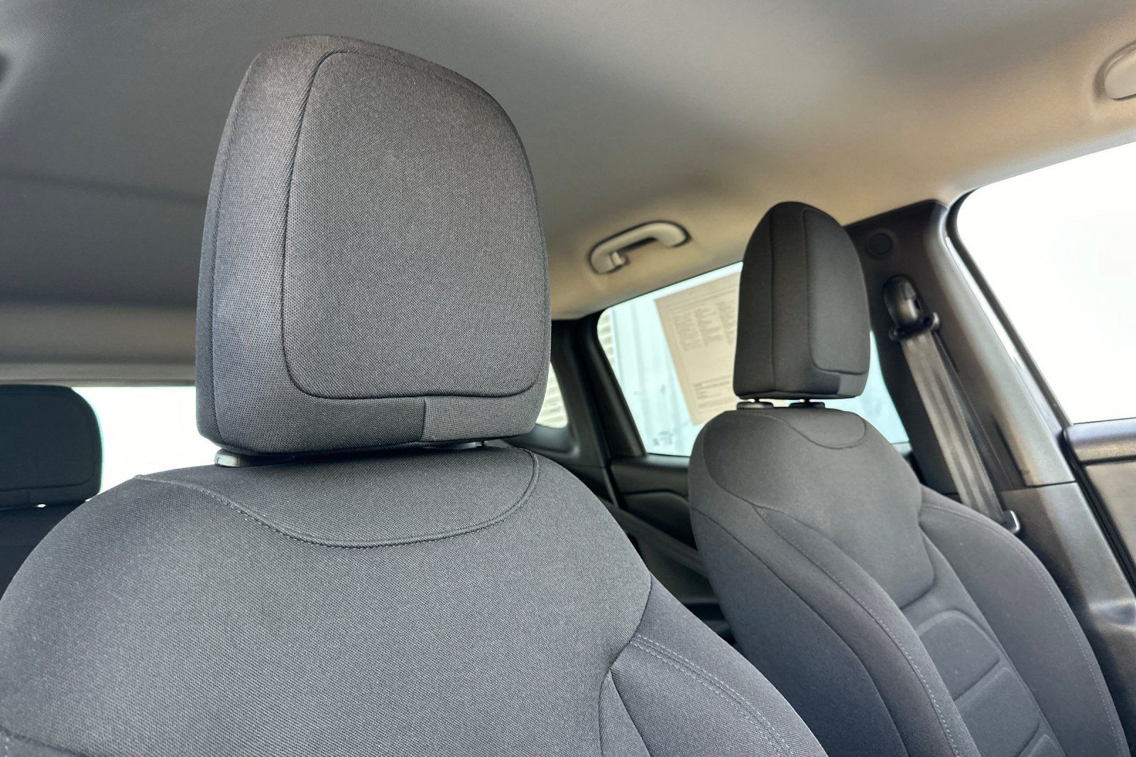 Used 2022 Jeep Renegade Latitude AWD/4WD image 18