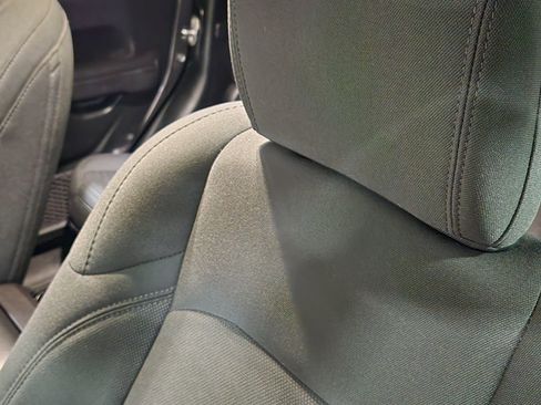 Used 2021 Jeep Gladiator Sport image 32