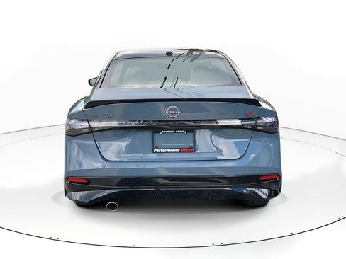 New 2026 Nissan Sentra SR w/ Floor Mat Package FWD image 4