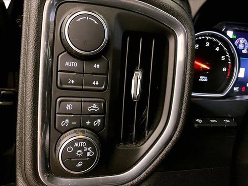 Used 2019 Chevrolet Silverado 1500 LTZ w/ LTZ Plus Package AWD/4WD image 30