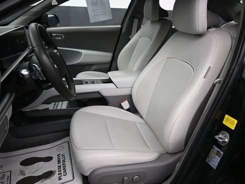 Used 2023 Hyundai Ioniq 6 SEL image 26