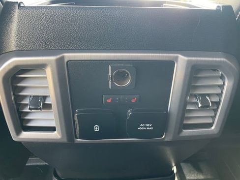 Used 2019 Ford F150 Platinum w/ Equipment Group 701A Luxury image 21