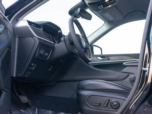 Used 2023 Jeep Grand Cherokee Limited w/ Trailer Tow Prep Group (B) image 11