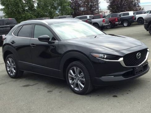 Used 2023 MAZDA CX-30 AWD 2.5 S w/ Premium Package image 2