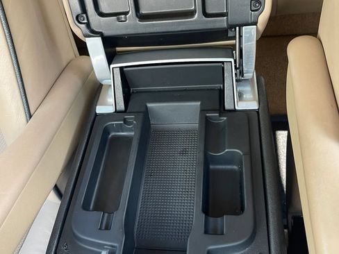 Used 2009 Land Rover Range Rover HSE AWD/4WD image 16