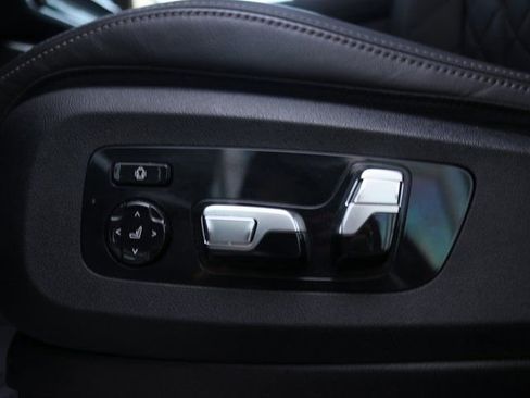 Used 2025 BMW X5 xDrive40i w/ Climate Comfort Package image 9