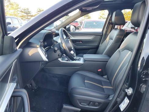 Used 2025 MAZDA CX-90 3.3 Turbo S w/ Premium Package image 11