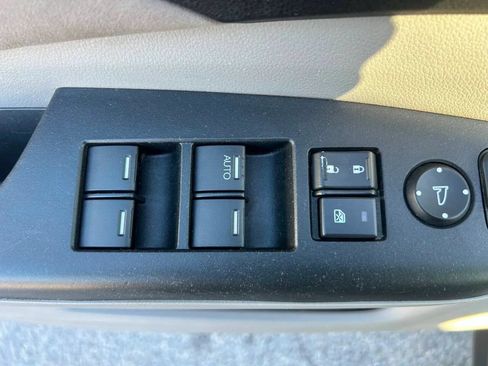 Used 2013 Honda CR-V EX image 19