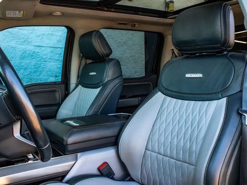 Used 2022 Ford F150 Limited image 30