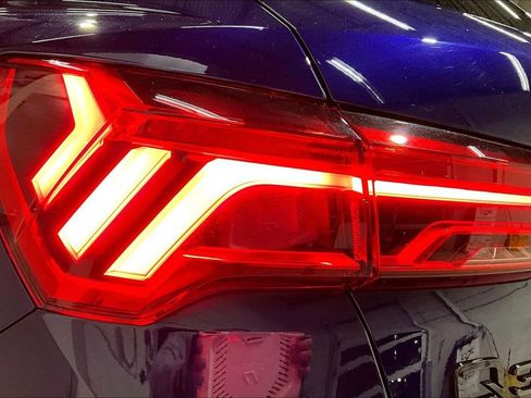 Certified 2025 Audi Q3 2.0T Premium w/ Convenience Package image 23