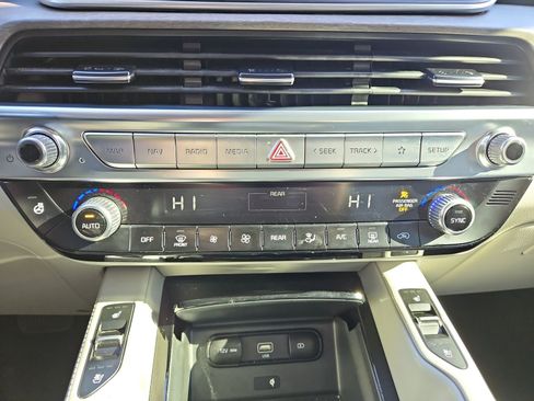 Used 2022 Kia Telluride EX w/ Towing Package image 28