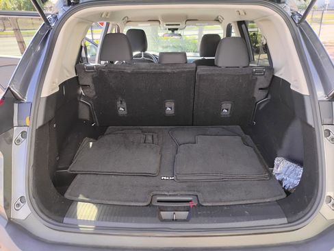 Used 2023 Nissan Rogue S AWD/4WD image 46