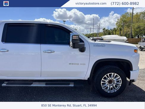 Used 2020 Chevrolet Silverado 3500 High Country w/ Technology Package image 11
