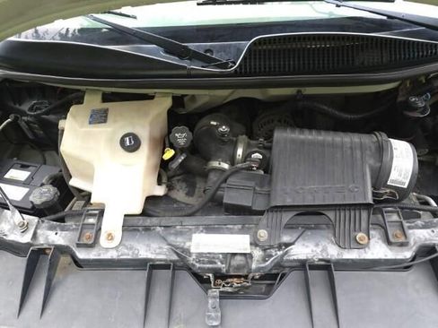 Used 2004 GMC Savana 3500 image 20