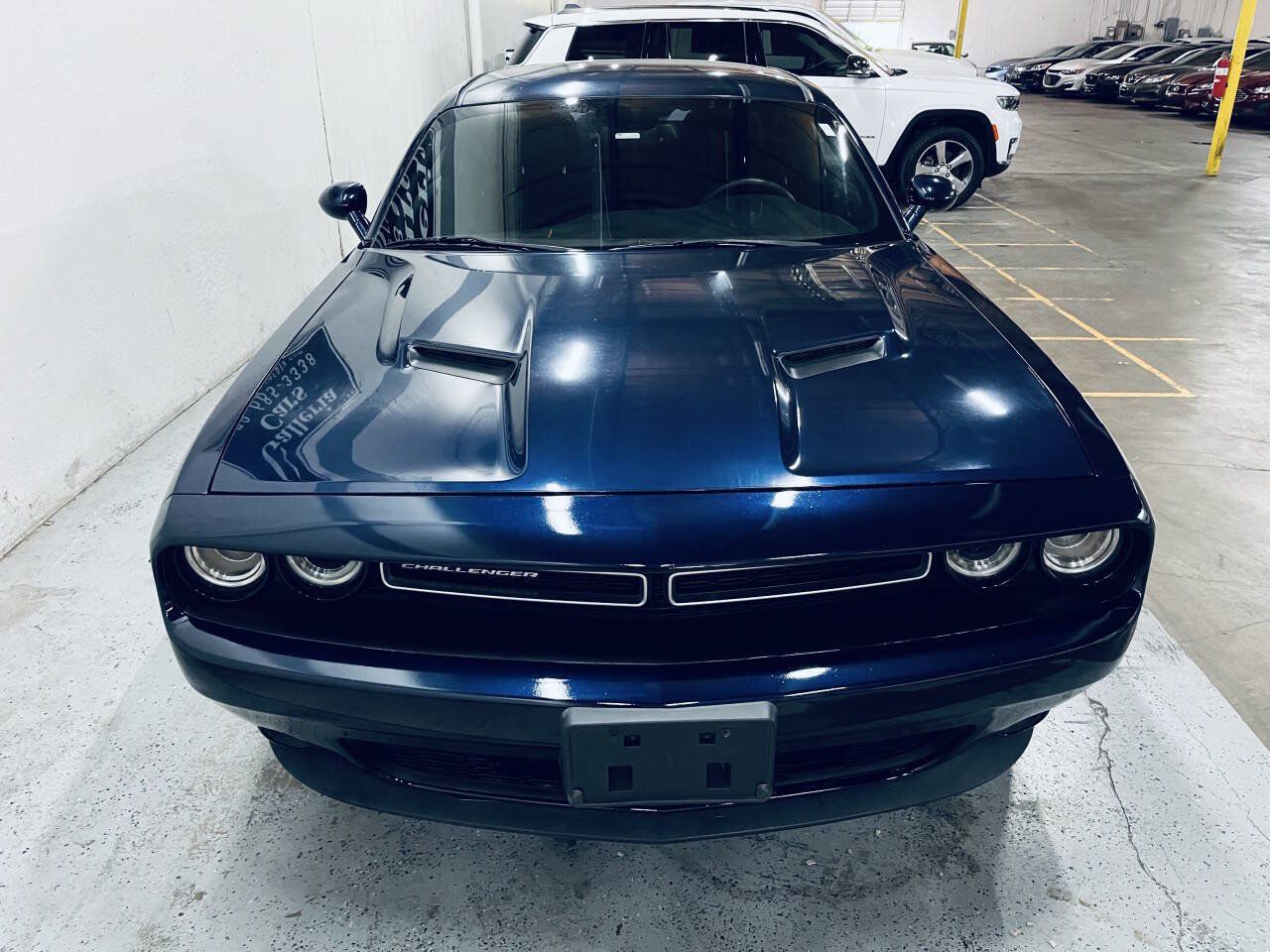 Used 2015 Dodge Challenger SXT RWD image 13