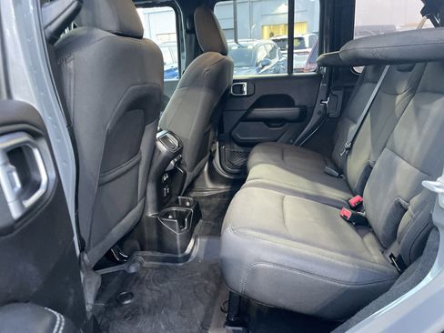 Certified 2020 Jeep Wrangler Unlimited Sahara image 29