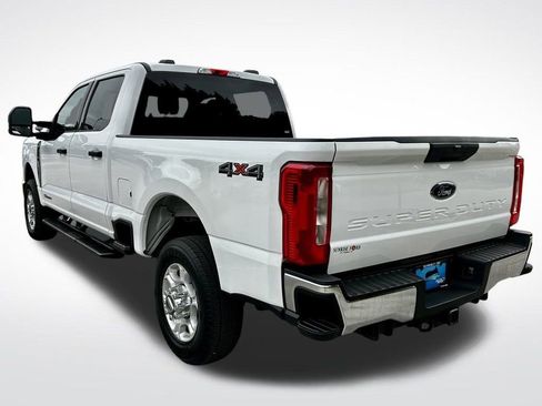 Used 2025 Ford F350 XLT image 7