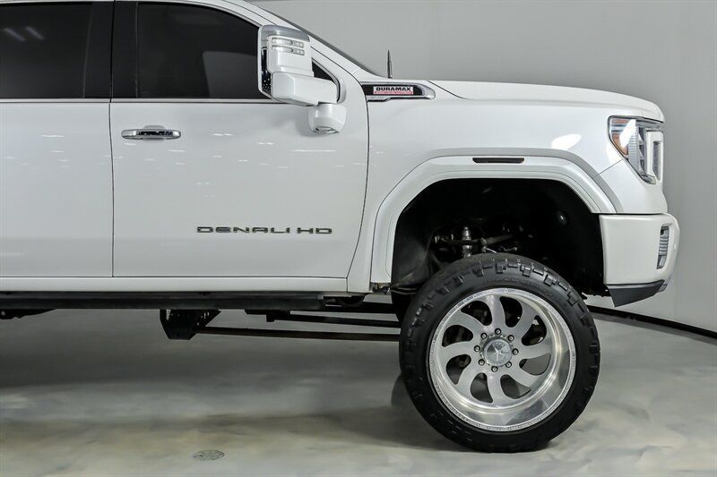 Used 2020 GMC Sierra 2500 Denali w/ Denali Ultimate Package AWD/4WD image 14