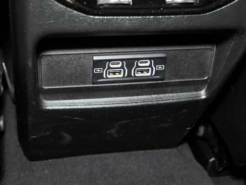 Used 2024 Jeep Grand Cherokee Laredo AWD/4WD image 23