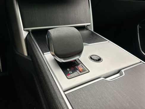 Used 2024 Land Rover Range Rover SE AWD/4WD image 24