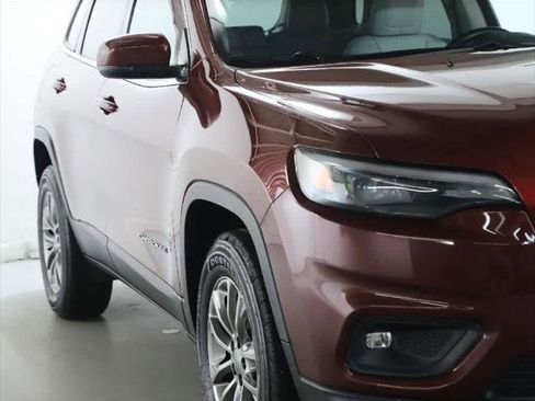 Certified 2020 Jeep Cherokee Latitude Lux w/ Quick Order Package 26H Lux image 8