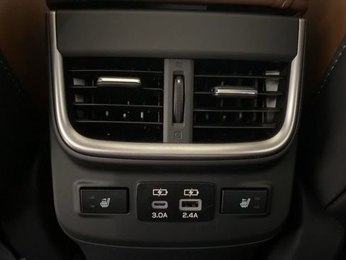 Used 2025 Subaru Outback Touring XT image 14