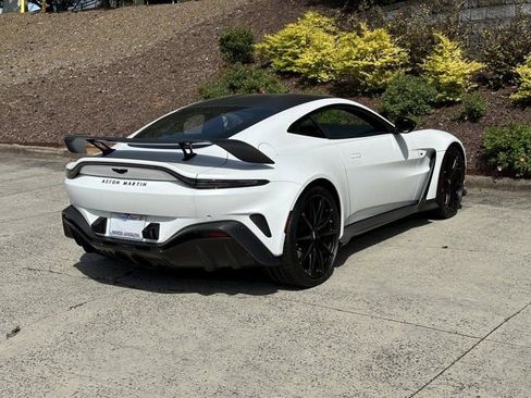 Used 2023 Aston Martin V12 Vantage image 15