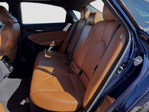 Used 2022 Toyota Avalon Limited w/ Advanced Safety Package image 26