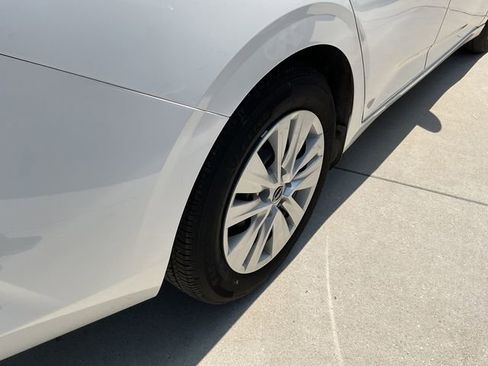 Used 2025 Nissan Sentra S image 15