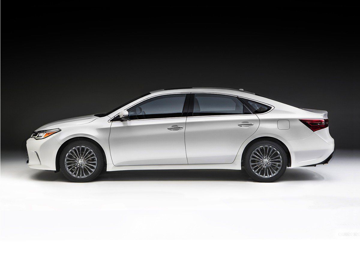 Used 2017 Toyota Avalon Limited w/ Carpet Mat Package FWD image 1