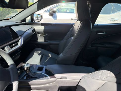 Certified 2024 Lexus UX 250h FWD image 6