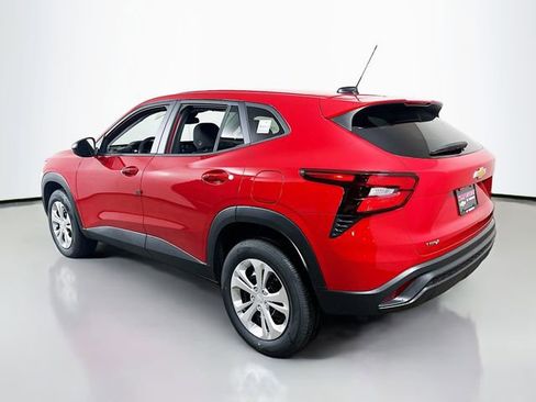 New 2026 Chevrolet Trax LS image 6