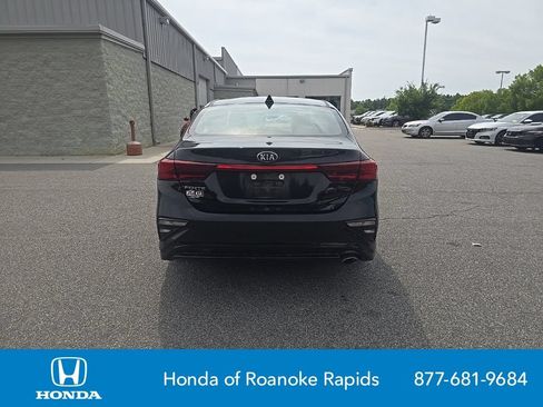 Used 2019 Kia Forte LXS FWD image 4