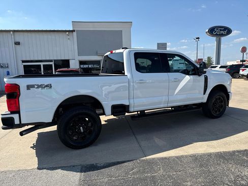 New 2026 Ford F250 XLT w/ XLT Premium Package AWD/4WD image 4