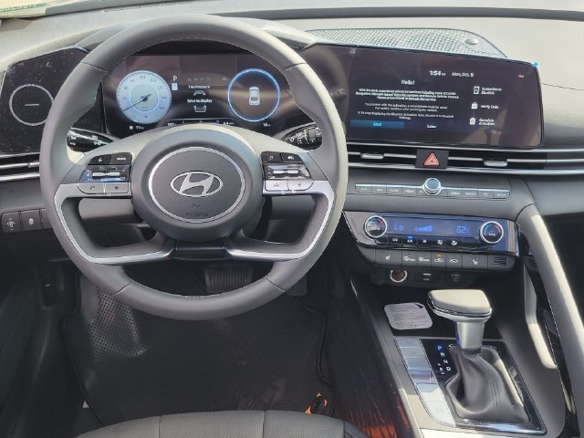 New 2026 Hyundai Elantra Limited FWD image 6