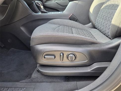 Certified 2023 Chevrolet Equinox LT image 28