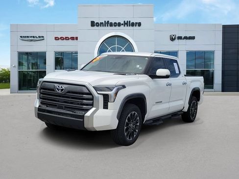 Used 2024 Toyota Tundra Limited w/ Power Package AWD/4WD image 3