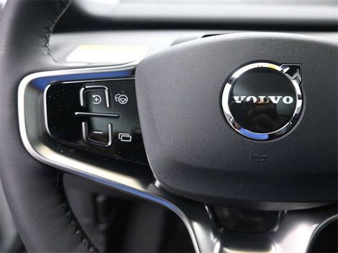 New 2025 Volvo EX30 Ultra w/ Climate Package image 15