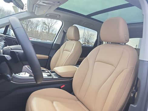 Certified 2025 Audi Q7 Premium w/ Convenience Package image 15