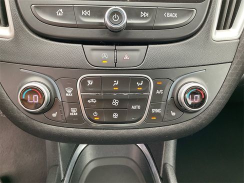 Used 2024 Chevrolet Malibu LT image 19