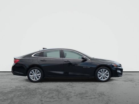 Used 2025 Chevrolet Malibu LT FWD image 9