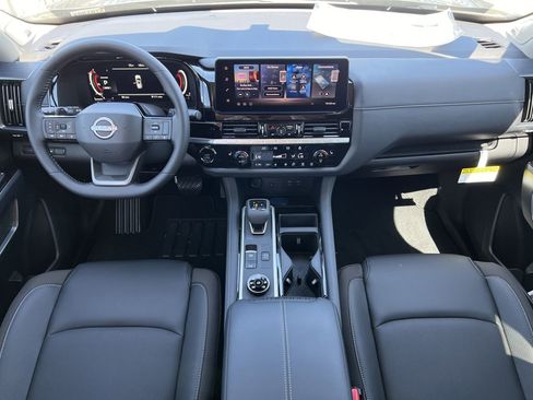 New 2026 Nissan Pathfinder SL w/ SL Premium Package AWD/4WD image 8