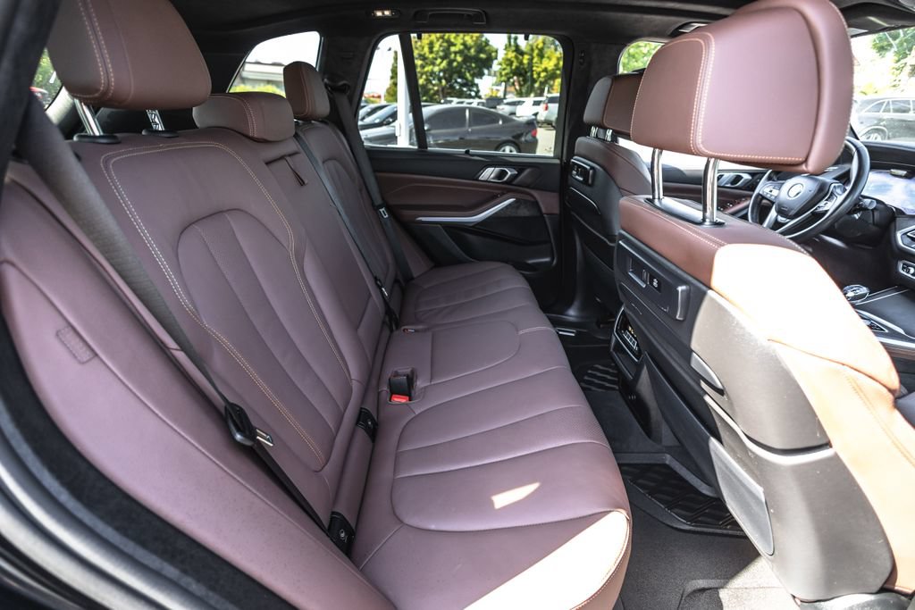 Used 2022 BMW X5 xDrive45e w/ Executive Package AWD/4WD image 28
