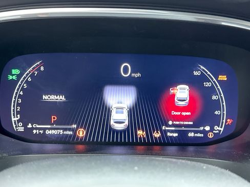 Used 2023 Acura MDX SH-AWD w/ Technology Package image 9