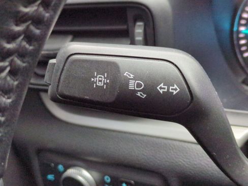 Used 2020 Ford Explorer XLT image 28