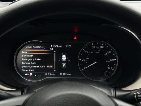 Used 2021 Nissan Versa SV image 24