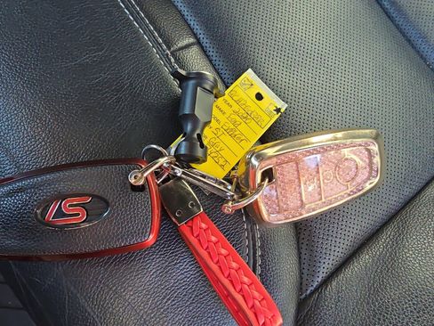 Used 2020 Ford Explorer ST w/ ST Street Pack image 33